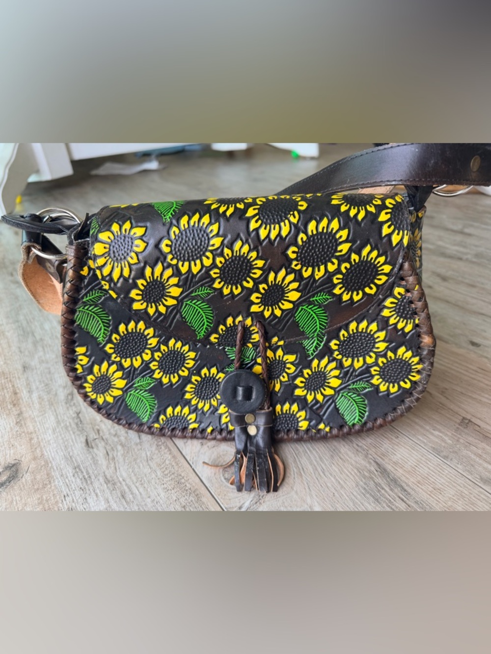 Handmade Artisan Hand-Tooled Vibrant Sunflower Leather Purse